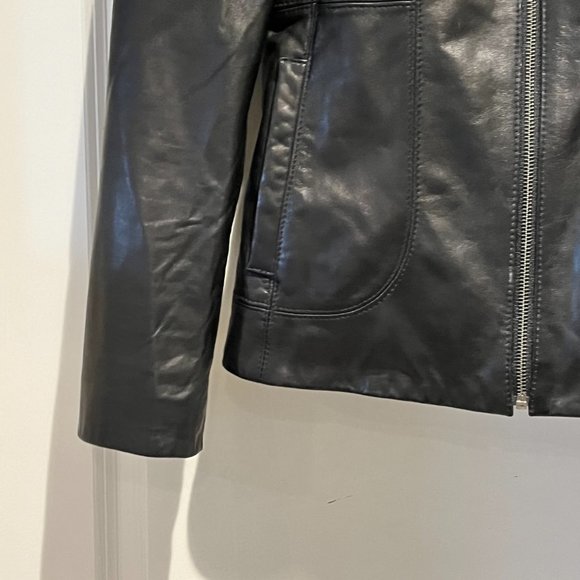 Cole Haan 100% Lambskin Black Leather Jacket - EUC, Size Medium - Picture 5 of 11